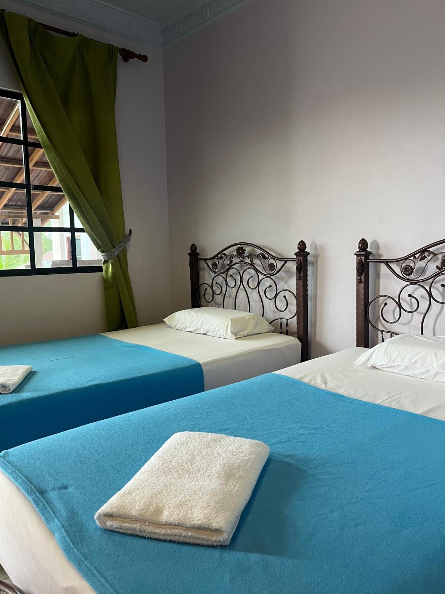 Kanza Beach Inn Маранґ Екстер'єр фото